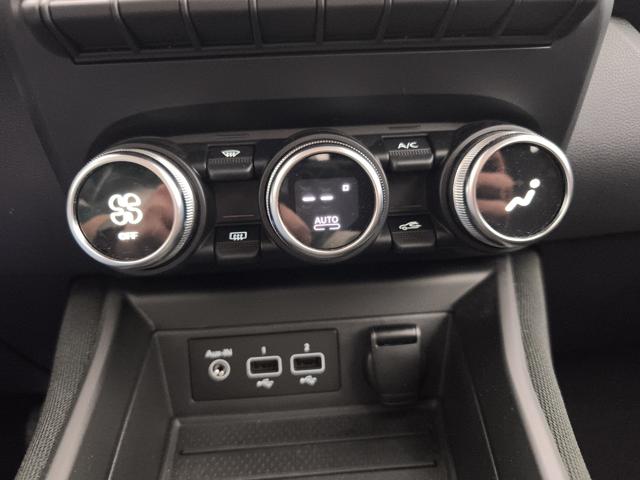 RENAULT ZOE usata, con Touch screen