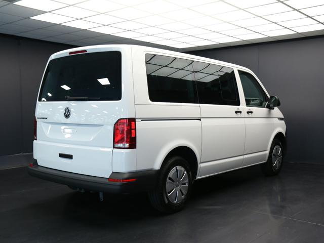 VOLKSWAGEN Caravelle usata, con Autoradio
