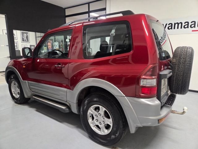 MITSUBISHI Pajero usata, con Autoradio