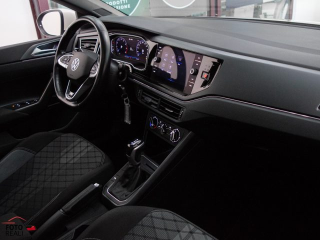 VOLKSWAGEN Taigo usata, con MP3