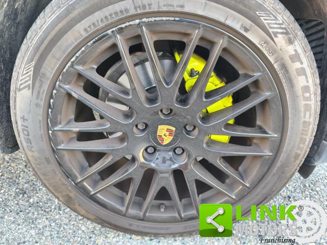 PORSCHE Cayenne usata, con Airbag testa