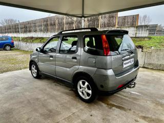 SUZUKI Ignis usata, con Autoradio