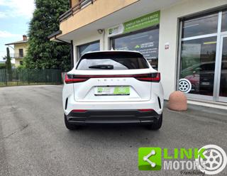 LEXUS NX 350h usata, con Controllo automatico clima