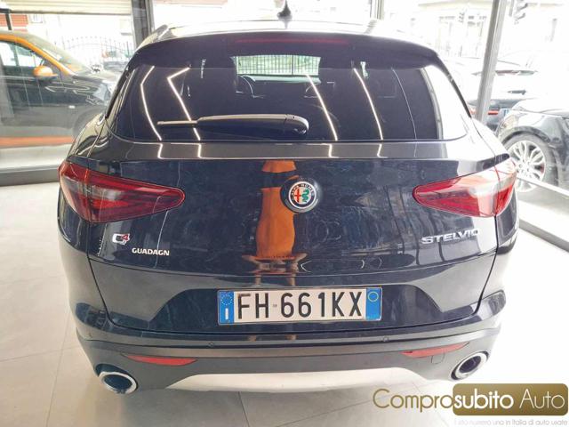 ALFA ROMEO Stelvio usata, con Autoradio