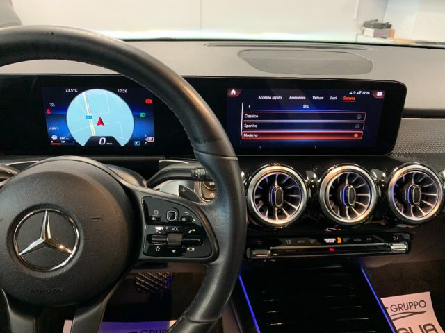 MERCEDES-BENZ GLB 180 usata, con Bracciolo