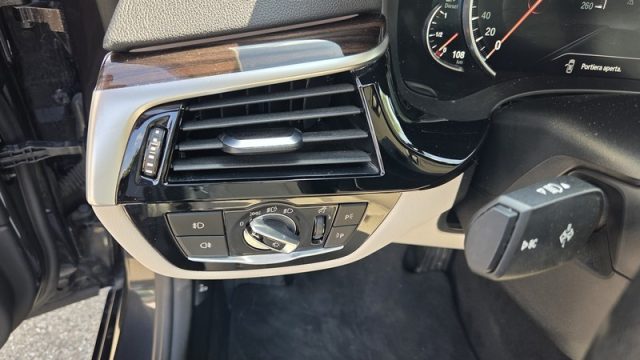 BMW 520 usata, con Park Distance Control