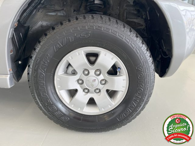 MITSUBISHI Pajero usata 22