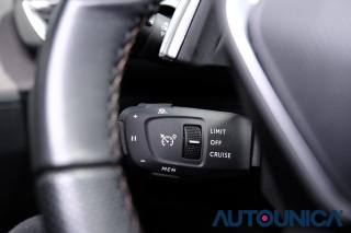 PEUGEOT 5008 usata, con Leve al volante
