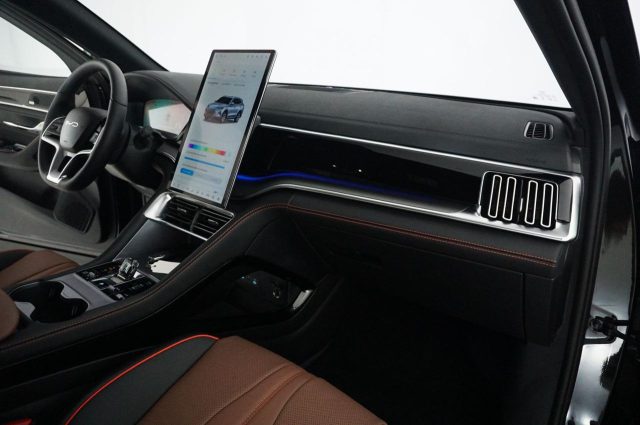 BYD Seal usata, con USB