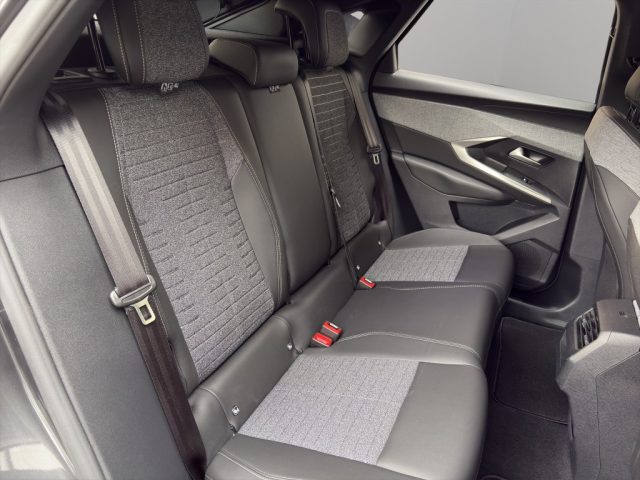 PEUGEOT 3008 usata, con Sensore di luce