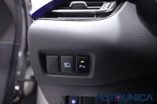 TOYOTA C-HR usata, con Autoradio digitale