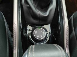 PEUGEOT 2008 usata, con Specchietti laterali elettrici