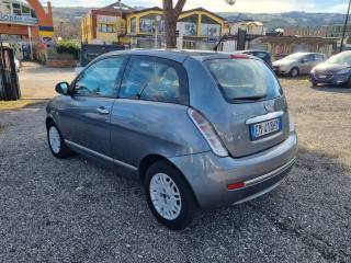 LANCIA Ypsilon usata, con Fendinebbia