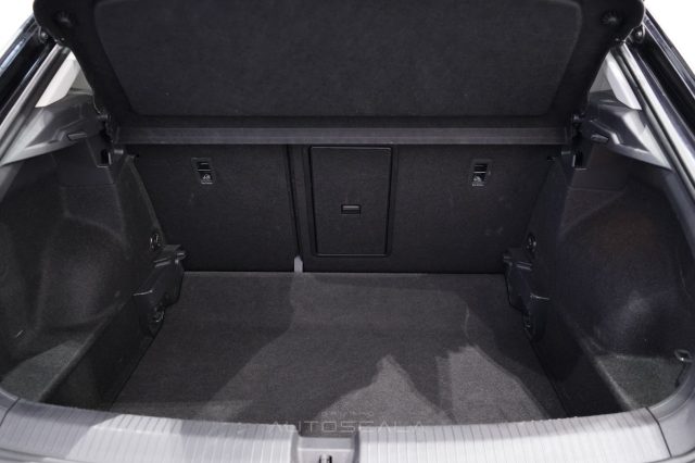 VOLKSWAGEN T-Roc usata 36