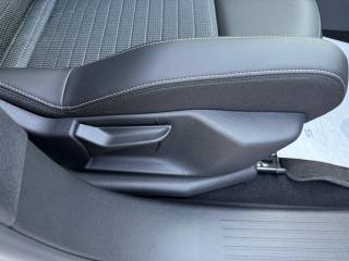 PEUGEOT 5008 usata 27