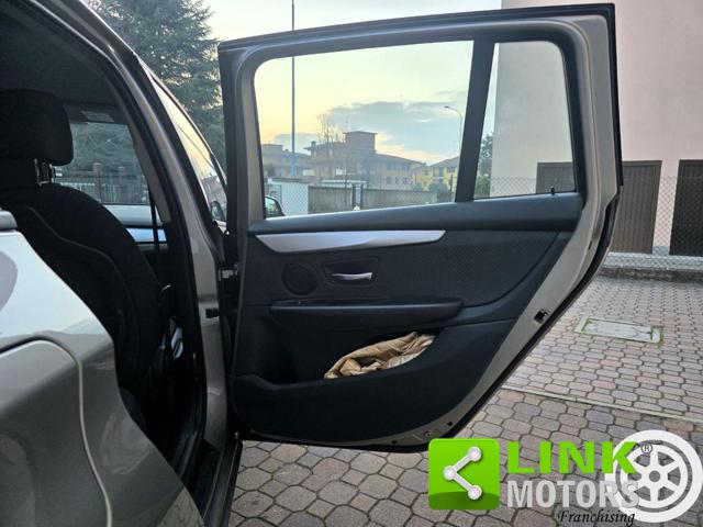 BMW 216 usata, con Portellone posteriore elettrico