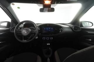 TOYOTA Aygo X usata 9