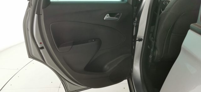 OPEL Crossland usata, con Sensori di parcheggio anteriori