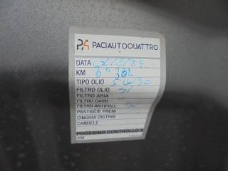 NISSAN Qashqai usata, con Fari LED