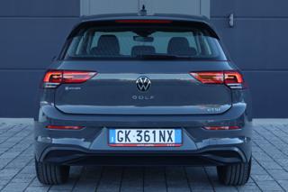 VOLKSWAGEN Golf usata, con Park Distance Control