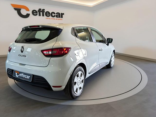 RENAULT Clio usata, con Autoradio