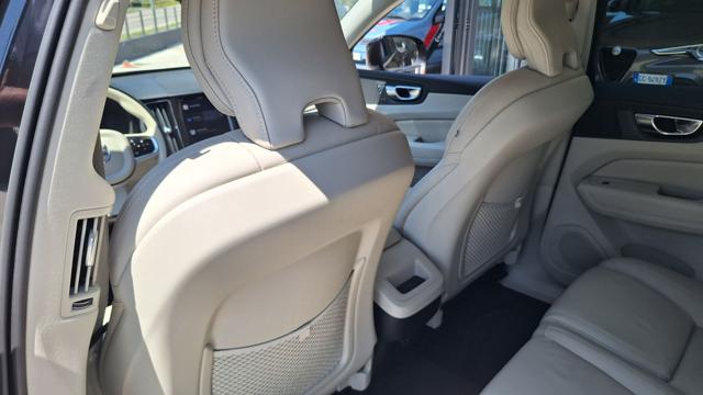 VOLVO XC60 usata, con Park Distance Control
