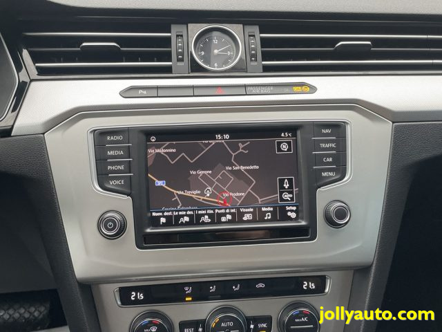 VOLKSWAGEN Passat Variant usata, con Servosterzo