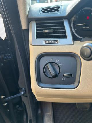 LAND ROVER Range Rover Sport usata, con Sedile posteriore sdoppiato