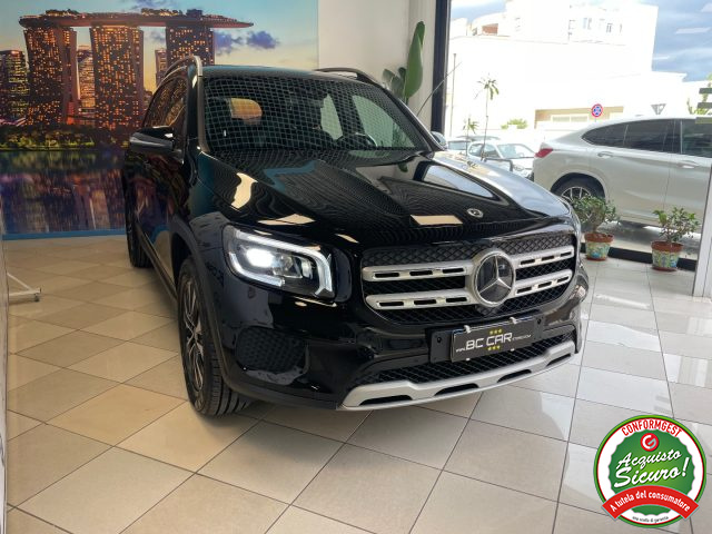 MERCEDES-BENZ GLB 180 usata, con Sensori di parcheggio posteriori