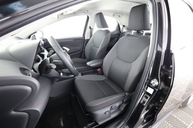 TOYOTA Yaris usata 2
