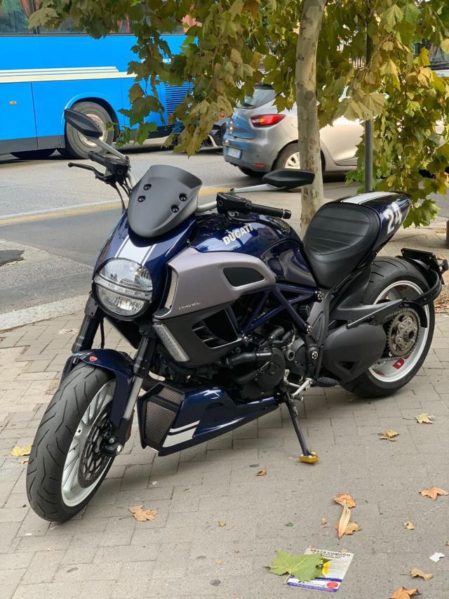 DUCATI Diavel usata 0