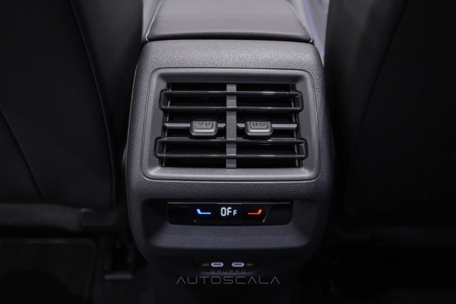 VOLKSWAGEN Tiguan usata, con Sensori di parcheggio posteriori
