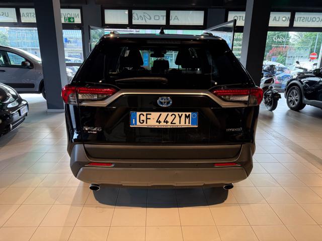 TOYOTA RAV 4 MY23 usata, con Alzacristalli elettrici
