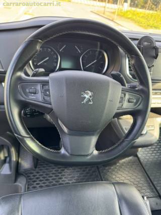 PEUGEOT Traveller usata, con Lettore CD