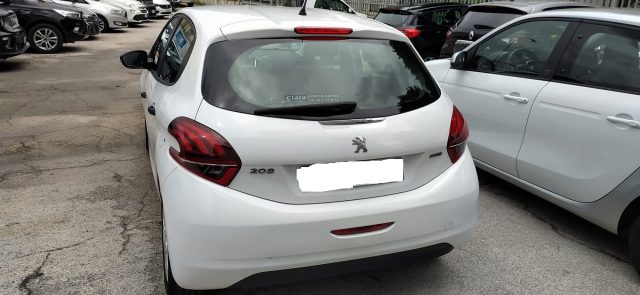 PEUGEOT 208 usata, con Alzacristalli elettrici