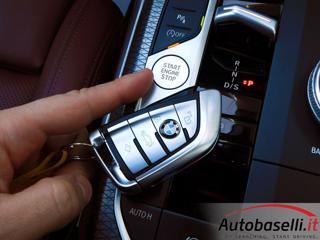 BMW 320 usata, con Pacchetto sportivo