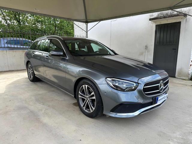 MERCEDES-BENZ E 200 usata, con Airbag laterali