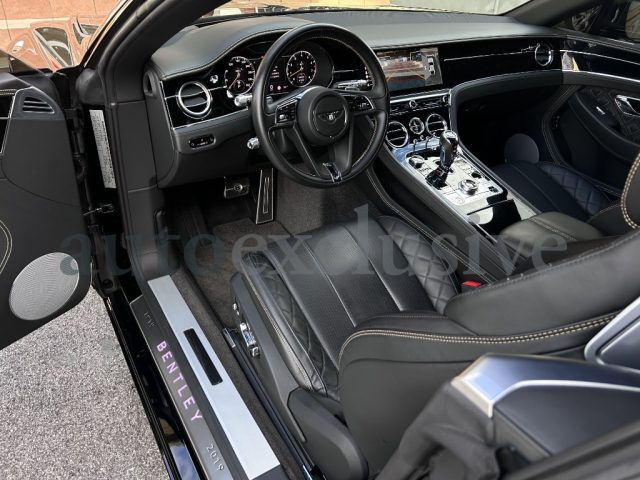BENTLEY Continental usata, con Autoradio