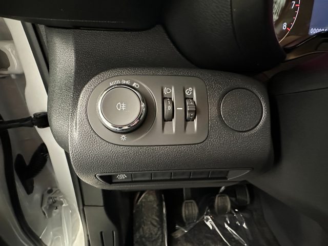 OPEL Combo Life usata, con Autoradio digitale