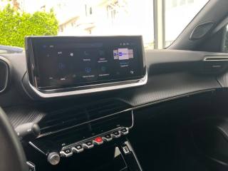 PEUGEOT 2008 usata, con Fari LED