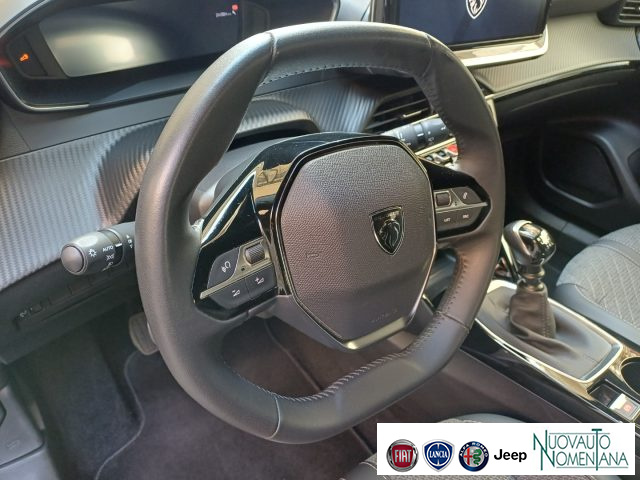 PEUGEOT 2008 usata, con Sedile posteriore sdoppiato
