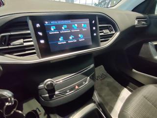 PEUGEOT 308 usata, con Park Distance Control