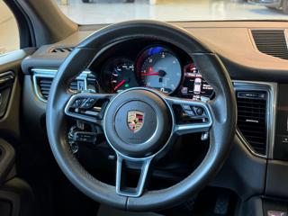 PORSCHE Macan usata, con Volante in pelle
