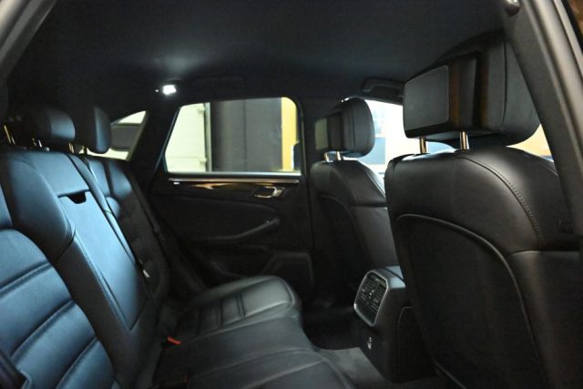 PORSCHE Macan usata 38