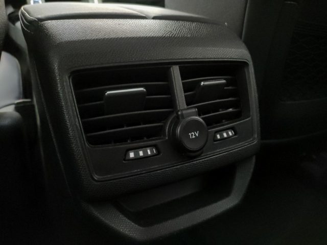 PEUGEOT 3008 usata, con Volante multifunzione