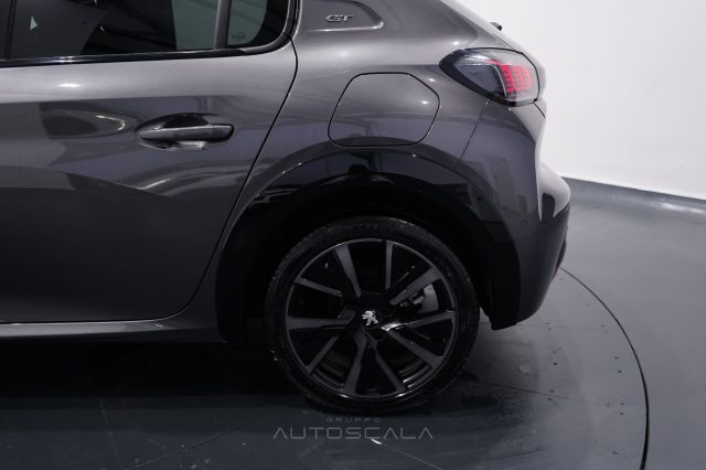 PEUGEOT 208 usata, con Airbag testa