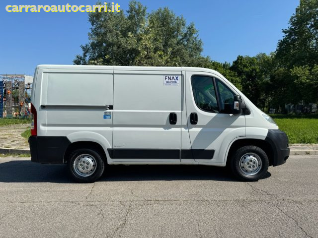 PEUGEOT Boxer usata, con Airbag