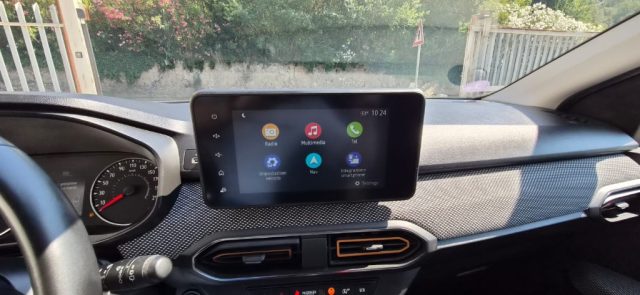 DACIA Sandero usata, con Touch screen