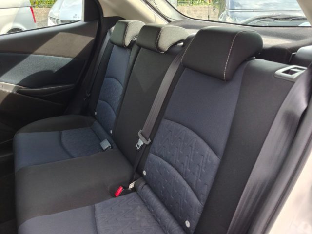 MAZDA 2 usata, con Bluetooth