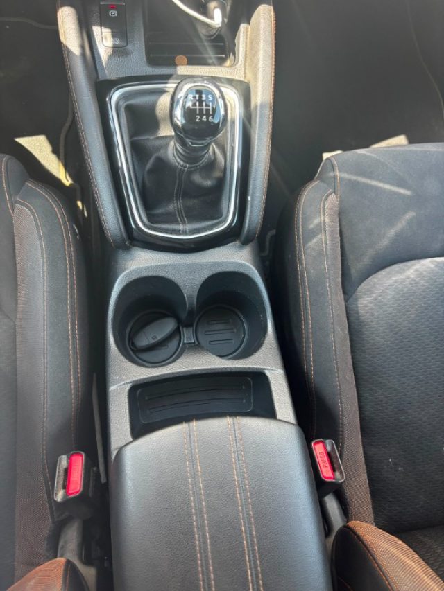NISSAN Qashqai usata, con Autoradio